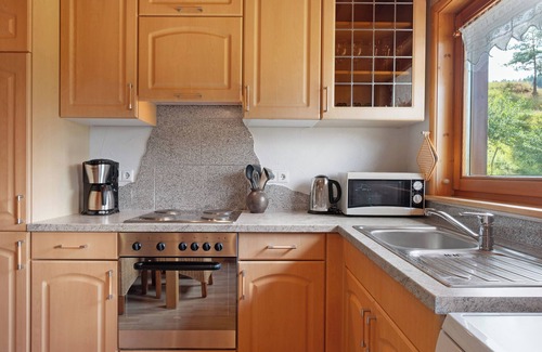 Triberg im Schwarzwald Apartment | Apartment '2' with Mountain View, Shared Terrace and Wi-Fi