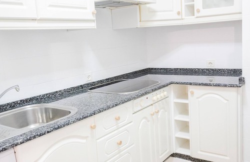 El Puerto de Santa Maria Apartment | Apartment in Private Urbanization with Pool, 10 min. walking from the beach