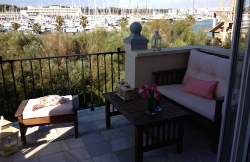 El Puerto de Santa Maria Apartment | Apartment with wifi Ideal for Families in Puerto Deportivo with WiFi