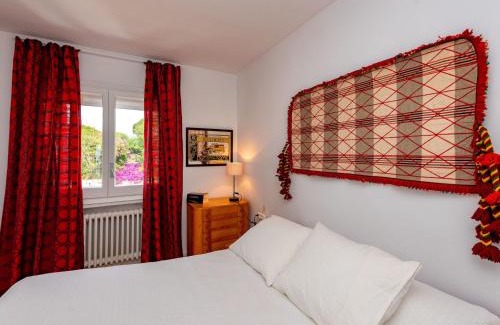 Sant Andreu de Llavaneres Apartment | Apartment Acuario by Interhome