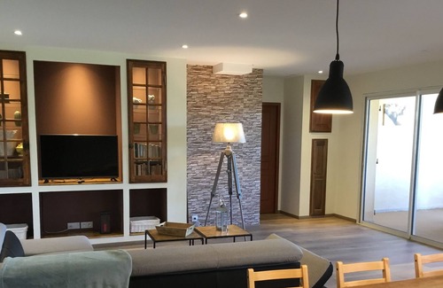 Moustiers-Sainte-Marie Apartment | Apartment "Lou jas de sylvain" with jacuzzi and private parking.
