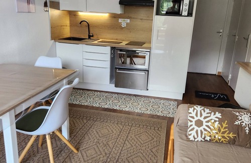 Saint-Etienne-de-Tinee Apartment | Apartment in the heart of the Auron resort -