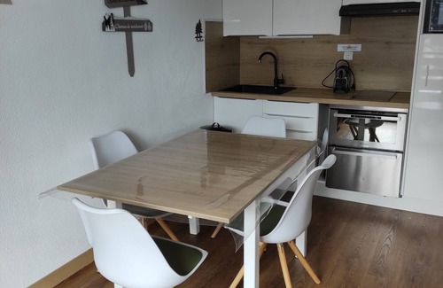 Saint-Etienne-de-Tinee Apartment | Apartment in the heart of the Auron resort -
