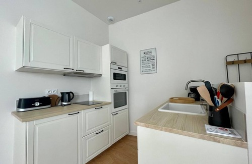 Saint-Trojan-les-Bains Apartment | Apartment 'Au Coeur De Saint Trojan' with Wi-Fi