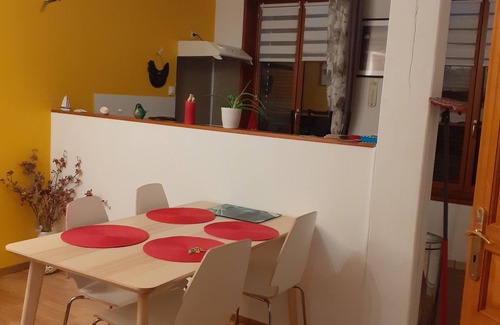 Saint-Valery-sur-Somme Apartment | Apartment with parking in the medieval city, 100 m from the quay, shops.