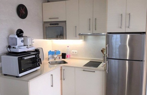 Vieux-Boucau-les-Bains Apartment | Apartment for 4 with pool and terrace, private parking, pets allowed