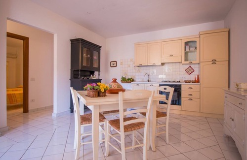 Tiriddo Apartment | Apartment Rododendro with A/C