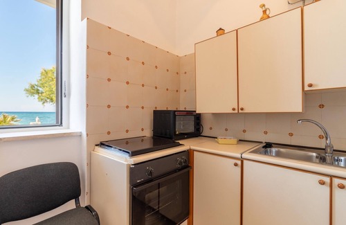 Villanova Apartment | Apartment 200 m from the Sea with Sea View & Terrace