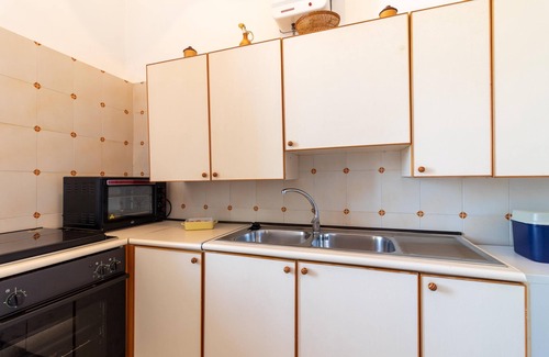 Villanova Apartment | Apartment 200 m from the Sea with Sea View & Terrace