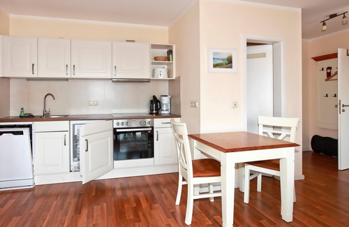 Ostseebad Ahrenshoop Apartment | Apartment 04 is located on the first floor