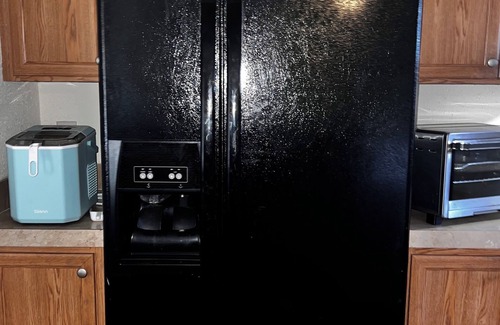 Belton Apartment | Apartment 1-bedroom 1 room open living, dinning room with 2 beds and kitchen