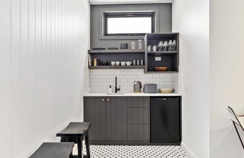Lorne Apartment | Apartment ∙ 1 bedroom ∙ 2 guests