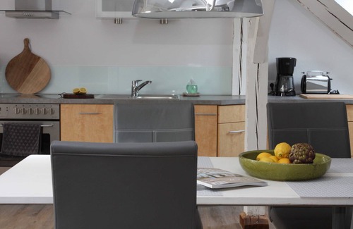 Dessau-Rosslau Apartment | Apartment 1- Dachgeschoss online - Apartment Bauhausblick
