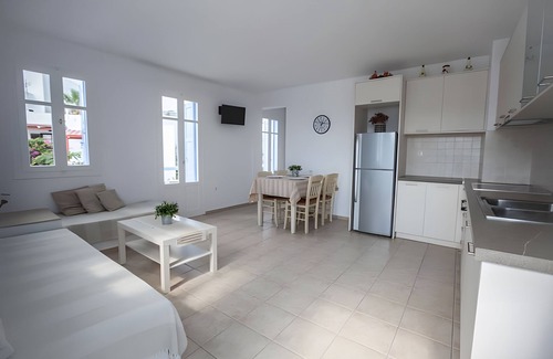 Livadi Apartment | Apartment '1' in Serifos