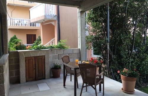 Prcanj Apartment | Apartment 1 minute walk from the beach