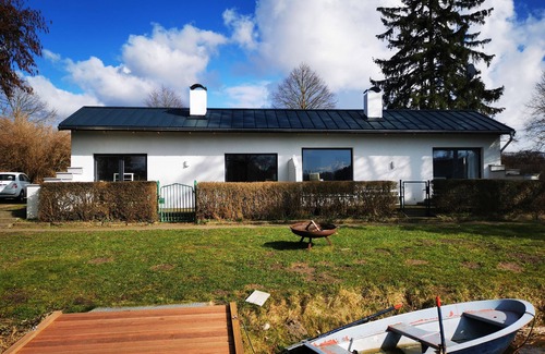 Neukloster Apartment | Apartment 1 with barrel sauna and pets allowed - Ferienhaus Ravensruh
