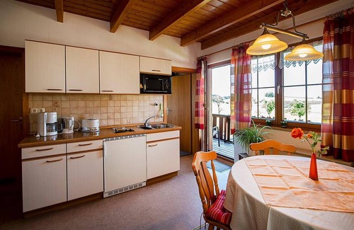Oberreitnau Apartment | Apartment '1' with Mountain View, Shared Garden and Wi-Fi