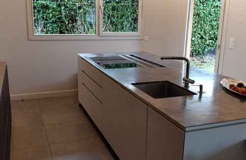 Menthon-Saint-Bernard Apartment | Apartment 10 P, private garden 400 m2, swimming pool, lake view, mountain castle,