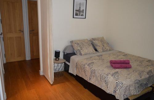 Neuilly-sur-Seine Apartment | Apartment 10 mn from Champs-Élysées PARIS