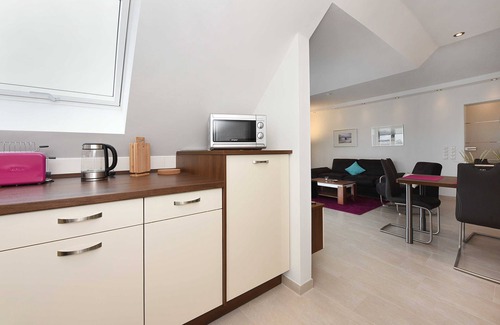 Bensersiel Apartment | Apartment 12 - Meckis Panoramic suites in the residence Waterkant