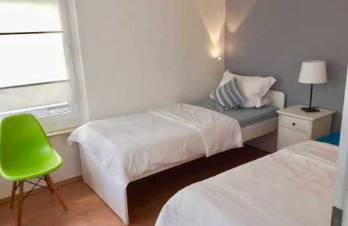 Heerdt Apartment | Apartment 120 qm -3 Schlafzimmer-2 Bäder- für 7 Gäste
