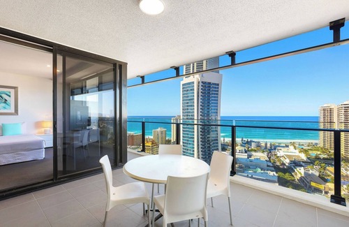 Surfers Paradise Apartment | Apartment 1243 Circle on Cavill