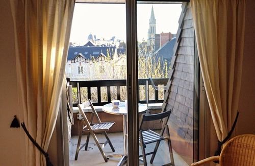 Houlgate Apartment | Apartment 150m from the beach