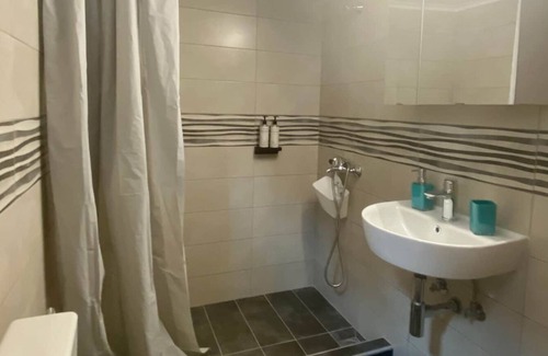 Haniotis Apartment | Apartment 1A in Hanioti close to beach and shops