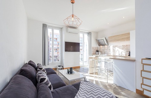Riquier Apartment | Apartment 1BR - South facing balcony - A/C
