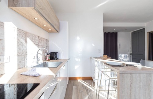 Riquier Apartment | Apartment 1BR - South facing balcony - A/C