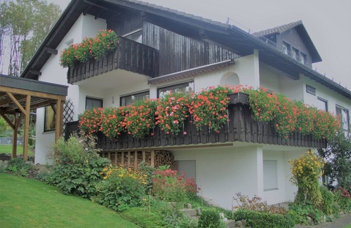 Bad Waldsee Apartment | Apartment '2, 56qm' with Shared Garden, Balcony and Wi-Fi