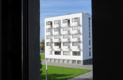 Dessau-Rosslau Apartment | Apartment 2 - Apartments at the Bauhaus