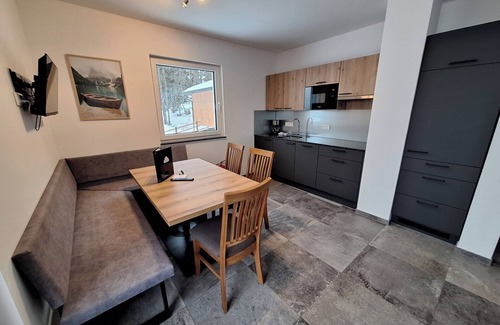 Sonnenalpe Nassfeld Apartment | Apartment '2' with Mountain View, Shared Garden and Wi-Fi