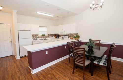 Central Myrtle Beach Apartment | Apartment ∙ 2 bedrooms ∙ 4 guests
