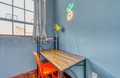West Poplar Apartment | Apartment ∙ 2 bedrooms ∙ 4 guests