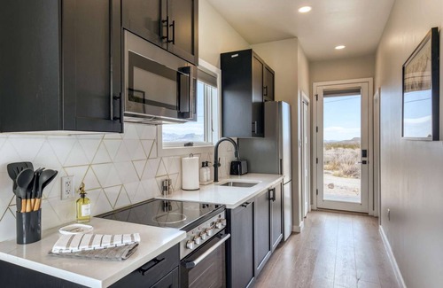 Study Butte-Terlingua Apartment | Apartment ∙ 2 bedrooms ∙ 7 guests