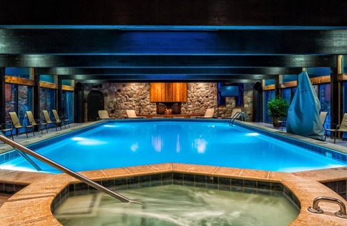 Bellaire Apartment | Apartment ∙ 2 bedrooms ∙ 10 guests