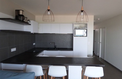 La Tranche-sur-Mer Apartment | Apartment 2-6 pers, 2 bdr, balcony, pool, beach access, parking