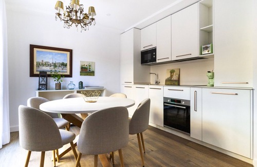 Campos Eliseos Apartment | Apartment 2 rooms and terrace Málaga Sharing Co