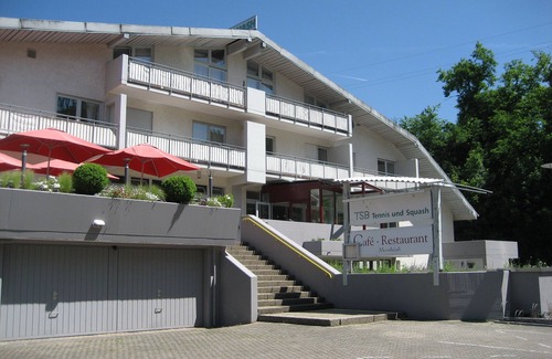 Weil am Rhein Apartment | Apartment '2' with Shared Terrace, Balcony and Wi-Fi
