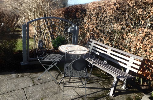 Sankt Maergen Apartment | Apartment '2 Zimmer Ferienwohnung' with Shared Terrace, Shared Garden and Wi-Fi