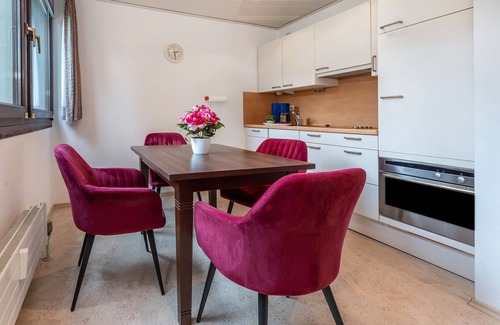 Bad Herrenalb Apartment | Apartment '21' with Shared Garden and Wi-Fi