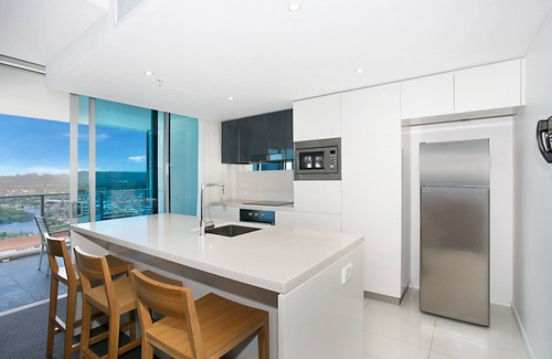Surfers Paradise Apartment | Apartment 22405 offers you nothing less than 5 star luxury.