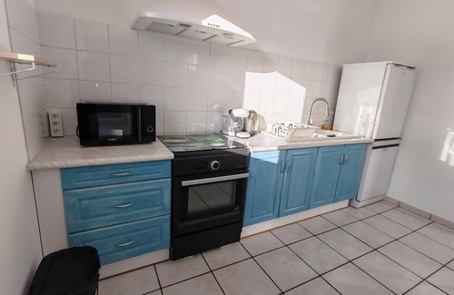 Marseillan Plage Apartment | Apartment 3 bedrooms, 6 pers, CLIM, EXTERIEUR center de Marseillan plage, 300m plage