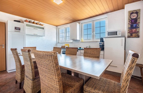 Region Hannover District Apartment | Apartment '3' - Holiday Apartment Weiss
