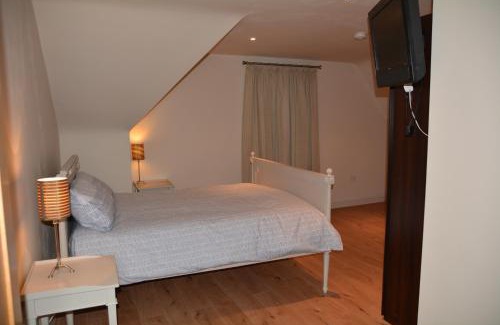 Douglas Apartment | Apartment 3, Oakleigh House, Donnybrook Hill, Douglas Cork