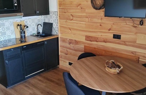 Eclose-Ouest Apartment | APARTMENT 3 ROOMS ALPE D'HUEZ QUARTIER PASSEAUX