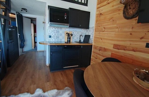 Eclose-Ouest Apartment | APARTMENT 3 ROOMS ALPE D'HUEZ QUARTIER PASSEAUX