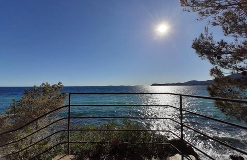 Cavalaire-sur-Mer Apartment | Apartment 3 stars :2 bedrooms, Comfort, terrace, parking, 600m from the beach