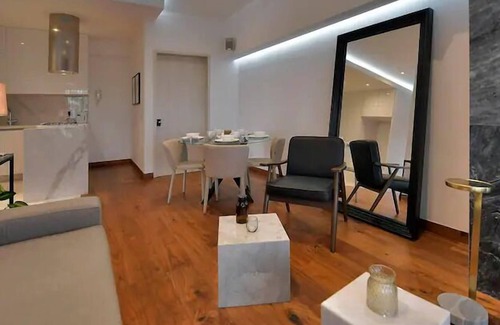 Los Alpes Apartment | Apartment- 30 Min from Formula 1